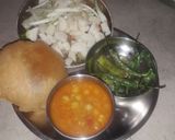 A picture of step 8 of White chana with puri.