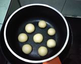 Foto langkah ke 4 dari resep Kue Mino (Mini Nopia) teflon.