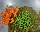 A picture of step 6 of Mumbai Street Pulao.
