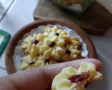 Foto langkah ke 5 dari resep Semprit Susu (3 bahan).