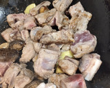 A picture of step 1 of Stew Radish.