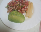 Foto del paso 1 de la receta: Ensalada express con aguacate y espárragos blancos