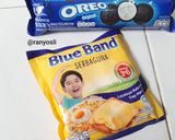 Foto langkah ke 1 dari resep 19. No Bake Oreo Pie Simple.