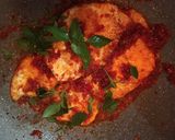 Foto langkah ke 4 dari resep Ceplok Telor Balado Kemangi.