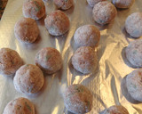 Foto del paso 1 de la receta: Albóndigas con salsa de almendra, aceitunas verdes y pasas de uva