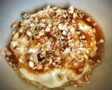Foto del paso 2 de la receta: Yogur avainillado con granola casera
