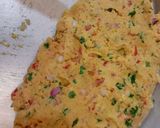 A picture of step 3 of Rajasthani Tikkar Parantha.