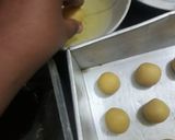Foto langkah ke 5 dari resep Thumbrint strawberry.