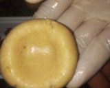 A picture of step 4 of Ma'amoul dates cookies.