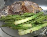 Foto del paso 6 de la receta: Bifes con espárragos al ajo