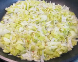 Foto del paso 4 de la receta: Tortilla de Merluza con Piquillos