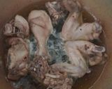 Foto langkah ke 2 dari resep Ayam Kuah Tumis Pedas.