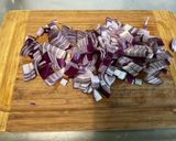 Une image de l'étape 4 de Aubergines chinoises au bœuf, tomates, oignon rouge et coriandre.