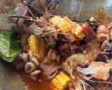 Foto langkah ke 8 dari resep Seafood Saus Padang.