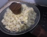 Foto langkah ke 2 dari resep Popcorn Caramel Instan ala ala Anak Rantau.