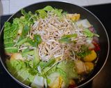 Foto langkah ke 3 dari resep Tumis Tahu Toge & Sawi.