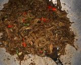 Foto langkah ke 4 dari resep Tumis ikan jambrong asin manis asam pedas (awet 1 minggu).