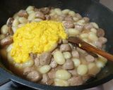 Pas rețetă Gnocchi cu cârnați și ciuperci și crema de parmezan cu șofran 6 fotografie