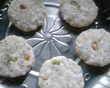 A picture of step 3 of Sabudana vada.