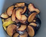 Foto del paso 3 de la receta: Ciruelas con vino tinto (para acompañar hot cakes o waffles)