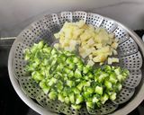 करेला/आलू की सूखी सब्ज़ी(karela / aloo ki sukhi sabzi recipe in hindi) रेसिपी चरण 1 फोटो