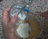Foto del paso 2 de la receta: Crema pastelera tradicional con toque de Paco Torreblanca