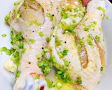 Hình bước làm 1 của món Đùi Gà Hấp Cải Thìa Sốt Dầu Hào