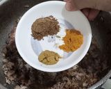 A picture of step 3 of Qeema,Makkai,Matar.