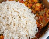 A picture of step 4 of Gujarati khada bhat.