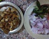 சிக்கன் கொத்து தோசை (Chicken koththu dosai recipe in tamil) ரெசிபி ஸ்டேப் 1 புகைப்படம்