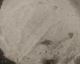 A picture of step 2 of Schezwan noodles dosa.