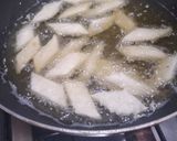 A picture of step 5 of Meethe pare.