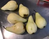 Une image de l'étape 2 de Tarte renversée « fleur de poires » pâte brisée chocolat.