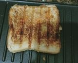 A picture of step 3 of Grilled aloo sandwich.