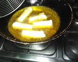 A picture of step 7 of Chicken vegetable rolls.
