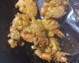 Foto langkah ke 4 dari resep Udang jagung goreng tepung.