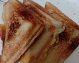 A picture of step 4 of Chicken & potatoes filled Sandwich 🥪.