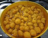 A picture of step 6 of Boiled potato with besan mogra.
