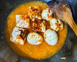Foto langkah ke 3 dari resep Semur Tempe dan Telur Pedas.