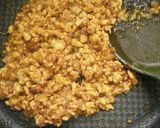 Foto langkah ke 2 dari resep Cabe merah goreng isi ayam cincang.