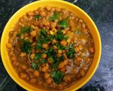A picture of step 5 of Kaale Chane ki chatpati.