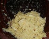 Foto langkah ke 3 dari resep Peyek kacang gurih aroma jeruk purut.