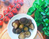 Hình bước làm 1 của món Canh gà tiềm hạt sen