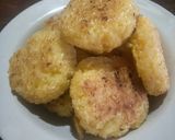 รูปขั้นตอนการทำที่ 6 ของ ข้าวจี่ชุบไข่ (ใช้กระทะย่าง)