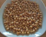 Foto del paso 1 de la receta: Potaje de garbanzos y mariscos