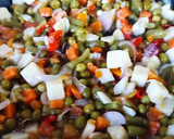 Foto del paso 3 de la receta: Sopa de pollo con macedonia de verduras