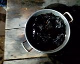 A picture of step 2 of Mole Negro.