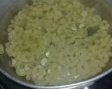 Foto langkah ke 1 dari resep Macaroni Smoked Beef Cheese.