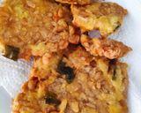 Foto langkah ke 4 dari resep Tempe Goreng Tepung Daun Jeruk.