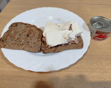 Foto del paso 6 de la receta: Sándwich noche 🆚 Día 😋😋🤪